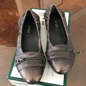 Paul Green Metallic Townsend Flat, Size 6, New